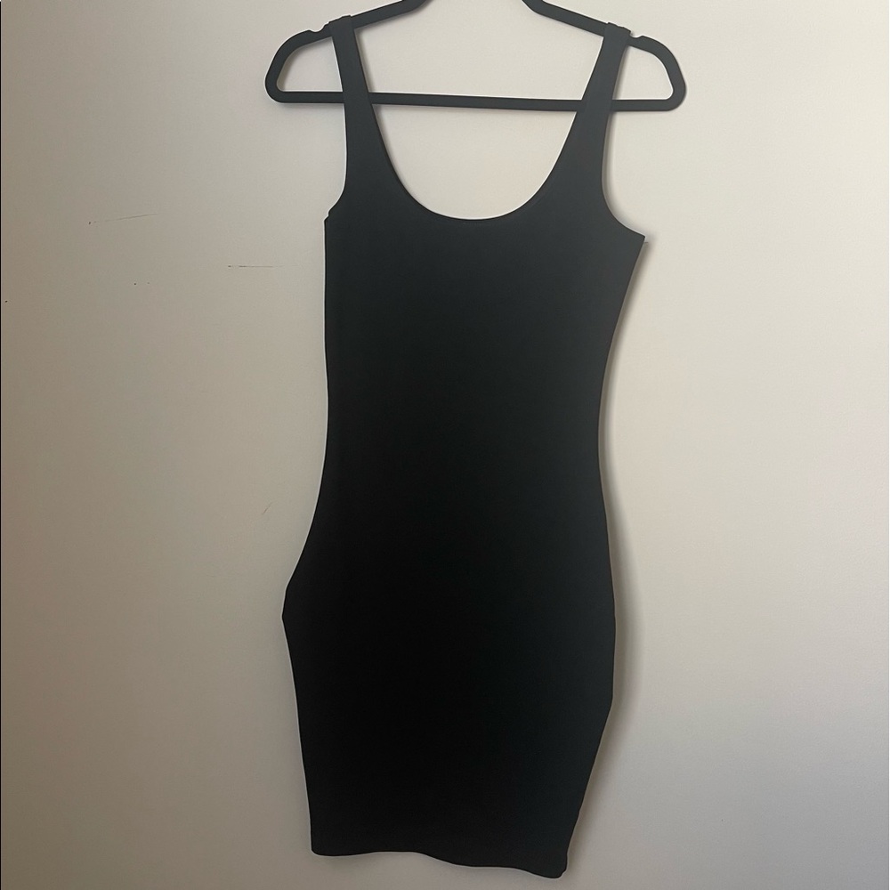 Body-Shaping Black Mini Dress
